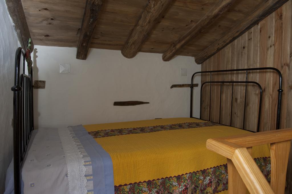 Talasnal Casa Da Urze Al Lousã Room photo